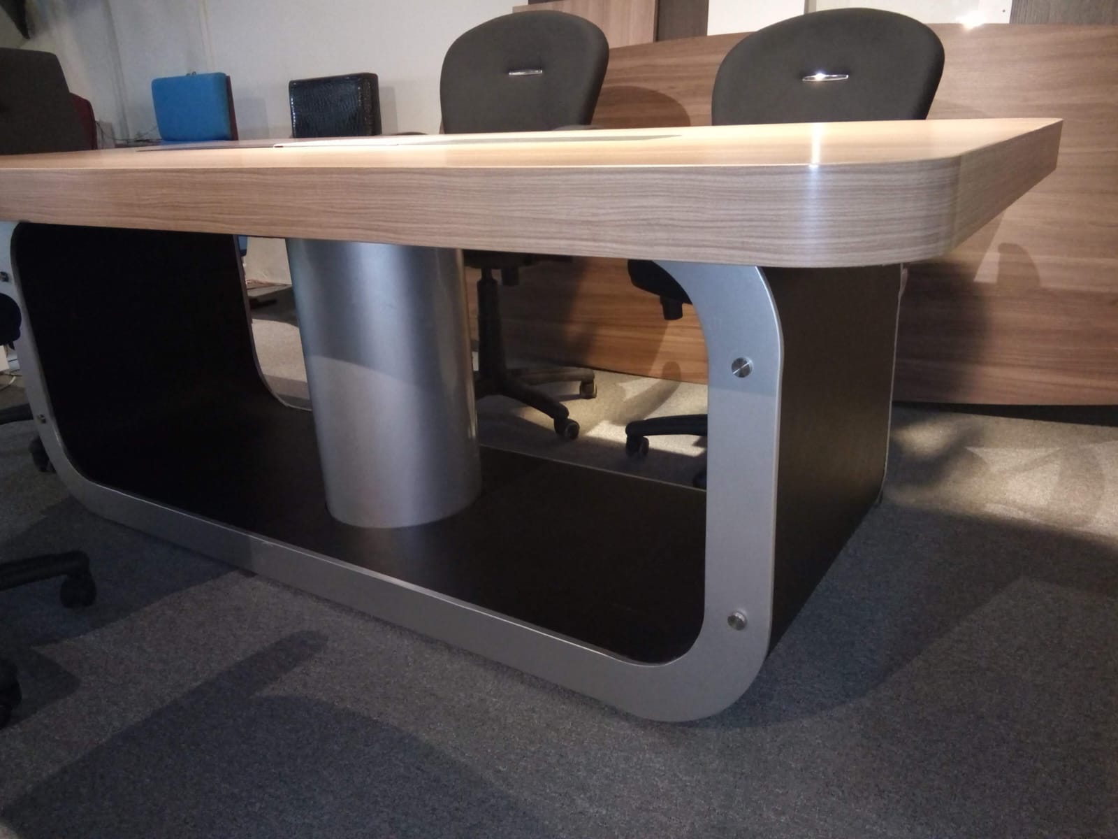 Mini Parker Conference Table - Image 3